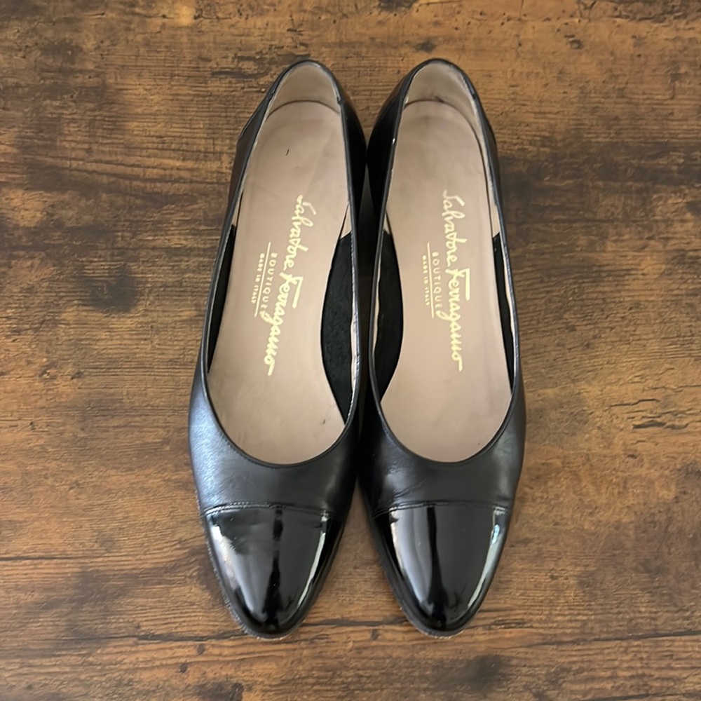 EUC Salvatore Ferragamo Size 5.5 Black Leather Slip On Loafers
